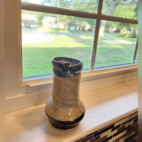 Ceramic Vase - Picture 8 of 10